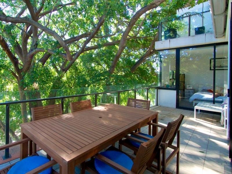 10 Pidgeon Cl., West End QLD 4101