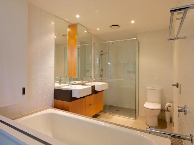 10 Pidgeon Cl., West End QLD 4101