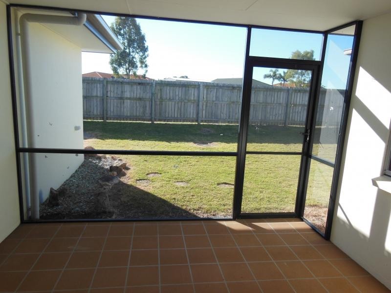230 Pulgul St, Urangan QLD 4655