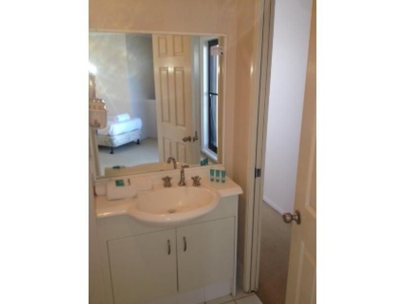 452 Marine Parade, Biggera Waters QLD 4216