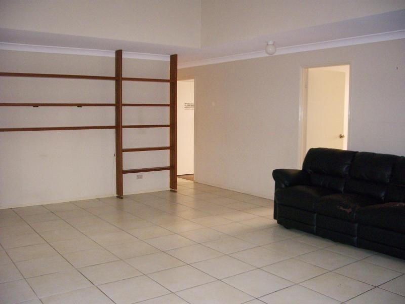 601 Pine Ridge Road, Biggera Waters QLD 4216