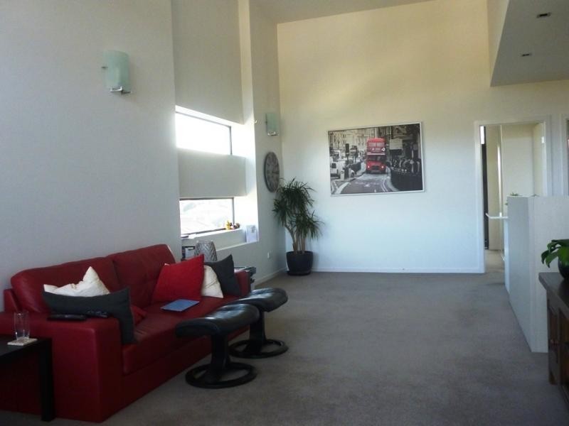 16 Surbiton Court, Carindale QLD 4152