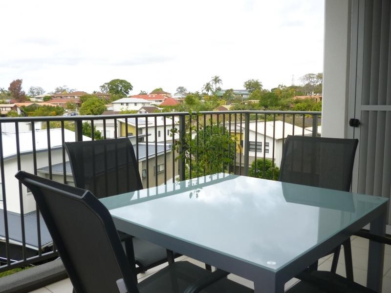 16 Surbiton Court, Carindale QLD 4152