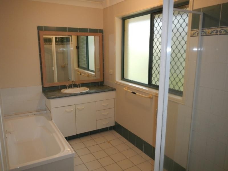 90/28 Ancona St, Carrara QLD 4211