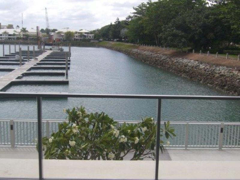 6 Mariners Drive, Townsville City QLD 4810