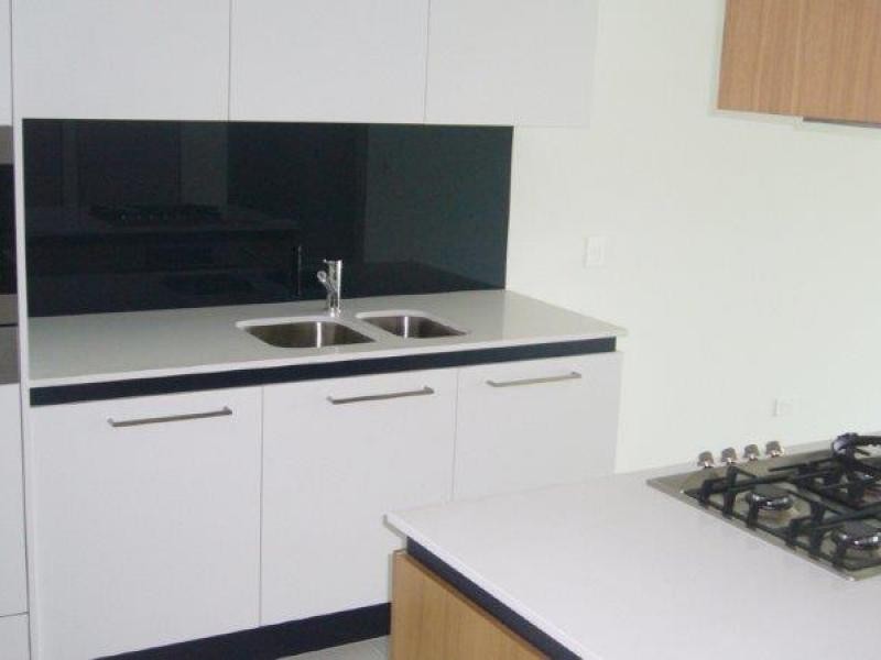 6 Mariners Drive, Townsville City QLD 4810