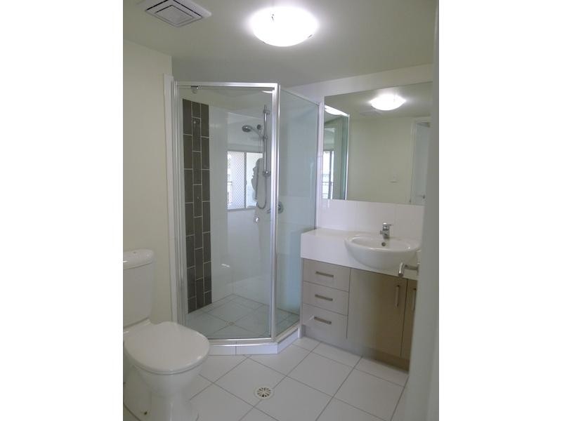 35 Hamilton Road, Moorooka QLD 4105