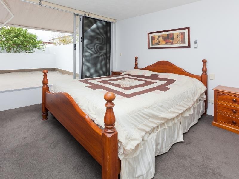 1 Ella St, Newstead QLD 4006