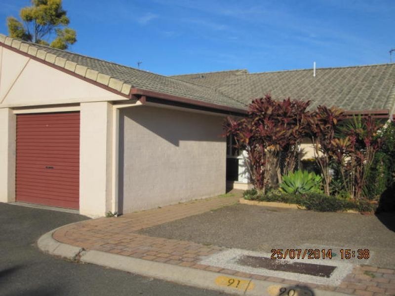 128 Benowa Road, Southport QLD 4215