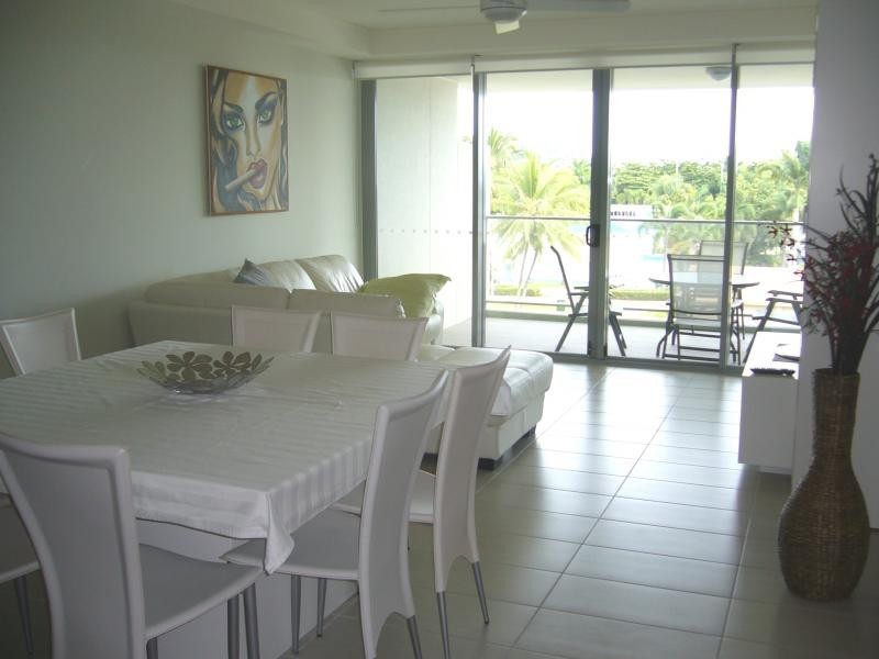 6 Mariners Drive, Townsville City QLD 4810