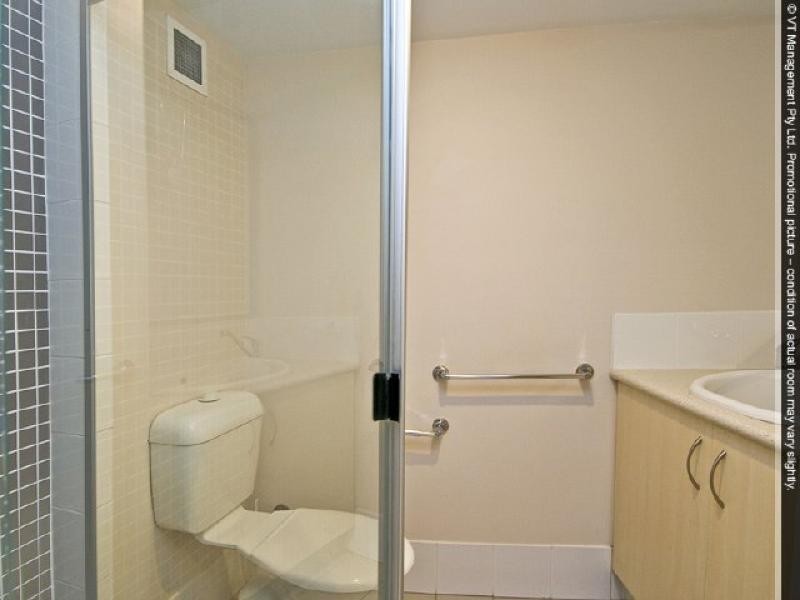 25 Lake Orr Drive, Robina QLD 4226