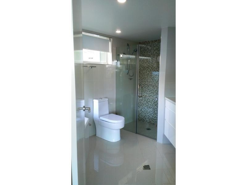 85-87 Marine Parade, Redcliffe QLD 4020