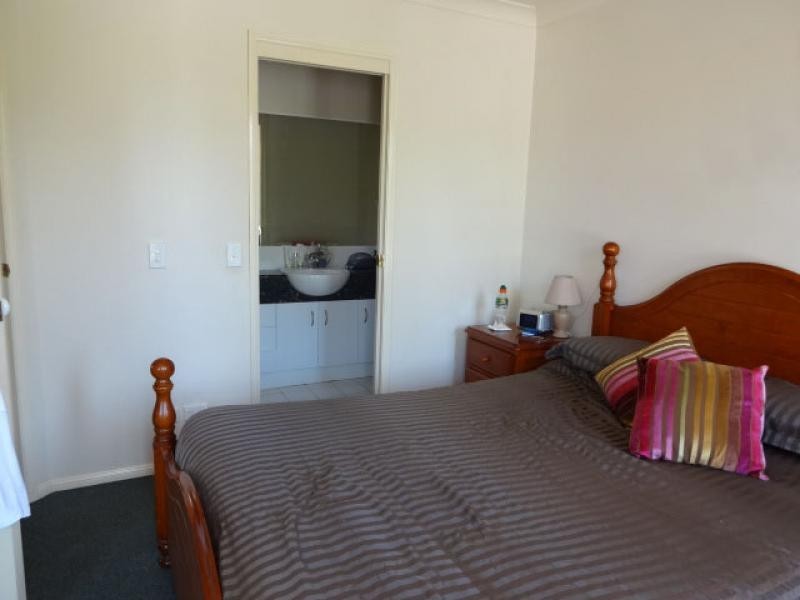 20 BROWN STREET, Labrador QLD 4215