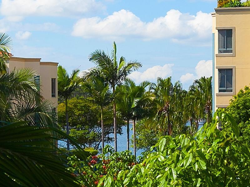 52 NEWSTEAD TERRACE, Newstead QLD 4006