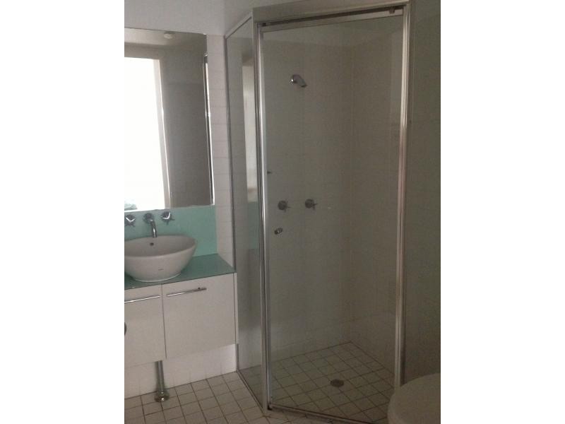 98 University Drive, Varsity Lakes QLD 4227