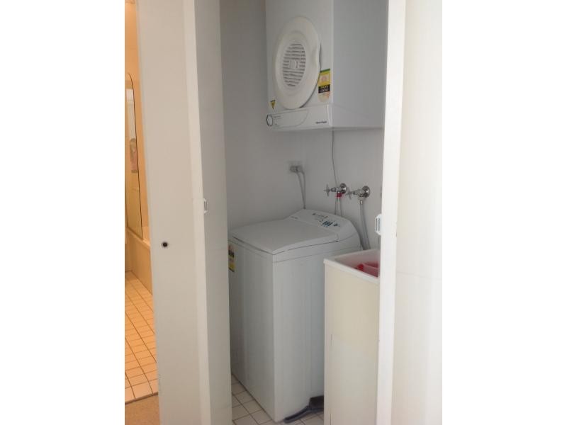 98 University Drive, Varsity Lakes QLD 4227