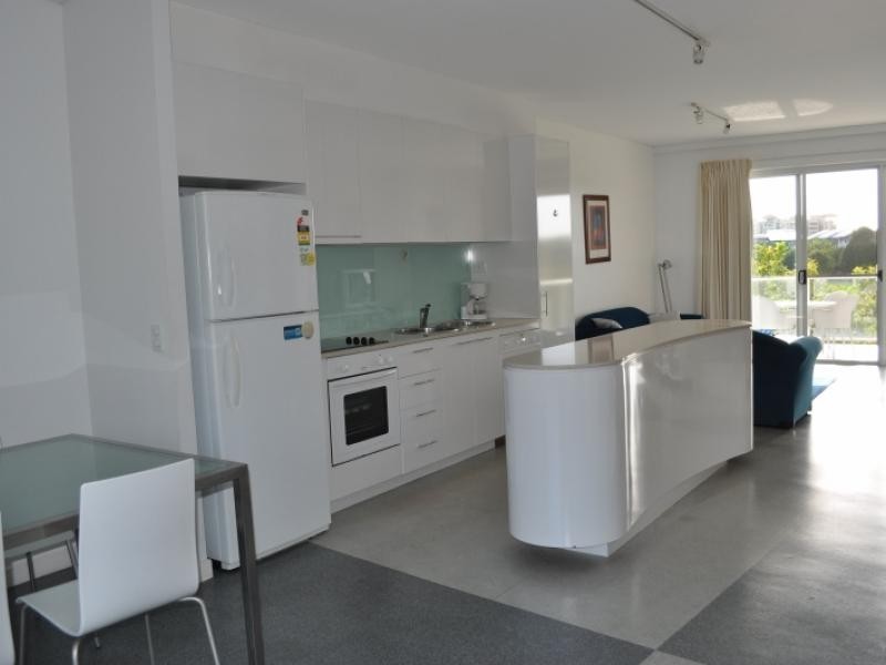 98 University Drive, Varsity Lakes QLD 4227