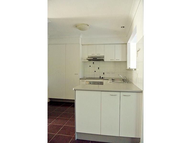 34-42 University Drive, Meadowbrook QLD 4131