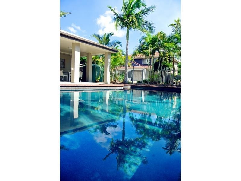 34-42 University Drive, Meadowbrook QLD 4131