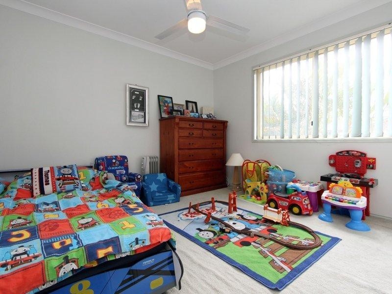 121 Golden Ave, Calamvale QLD 4116