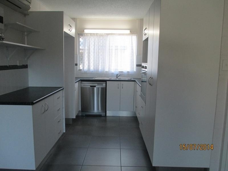 98 The Strand, North Ward QLD 4810