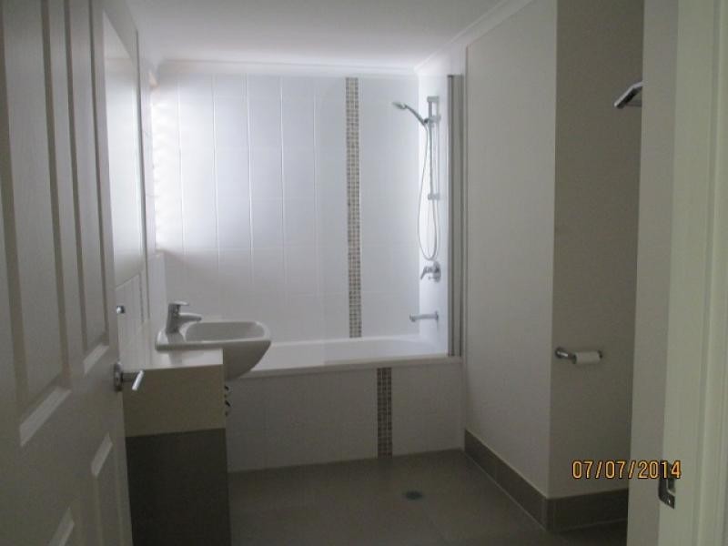 42 Warburton Street, North Ward QLD 4810