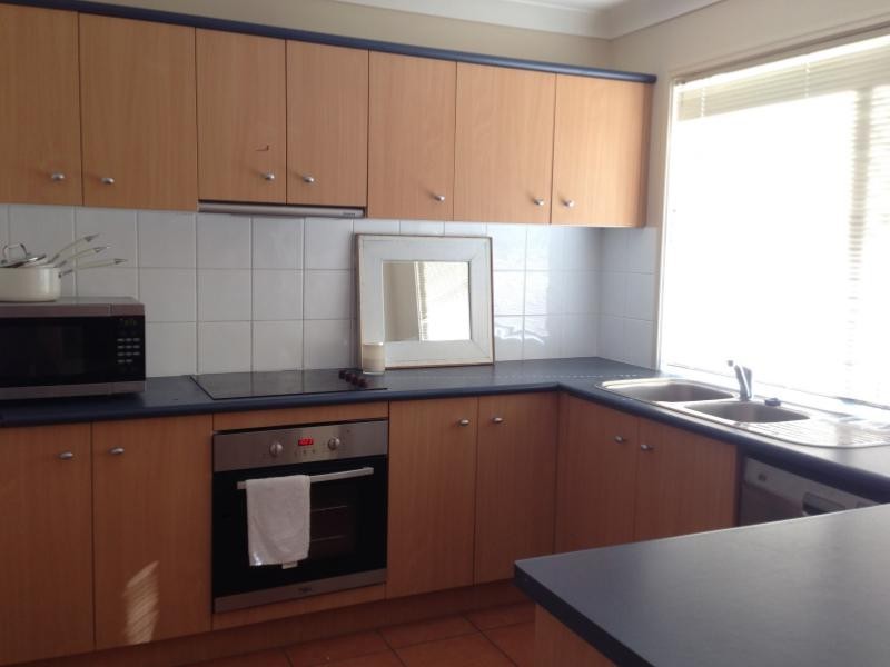 74 Universal Street, Pacific Pines QLD 4211