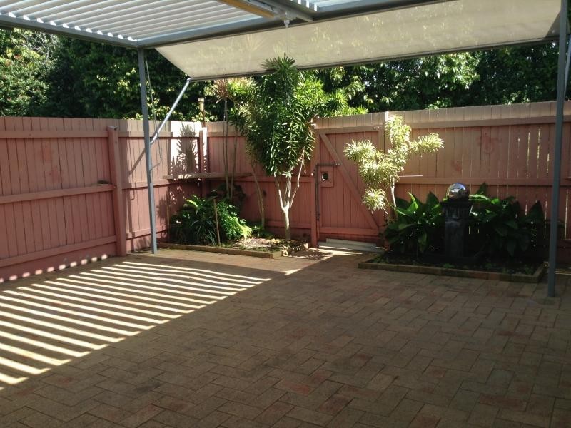 2 Grand Parade, Parrearra QLD 4575