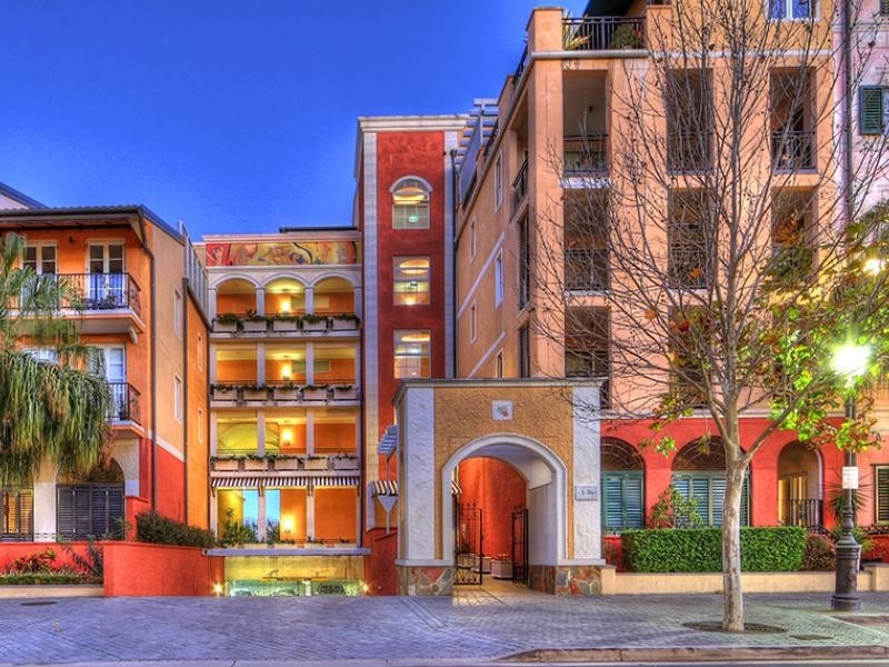 3030 The Boulevard, Carrara QLD 4211