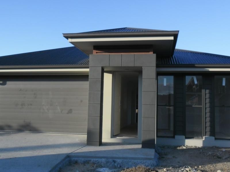 338 Cova Boulevard, Hope Island QLD 4212