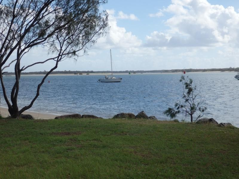 140 MARINE PARADE, Southport QLD 4215