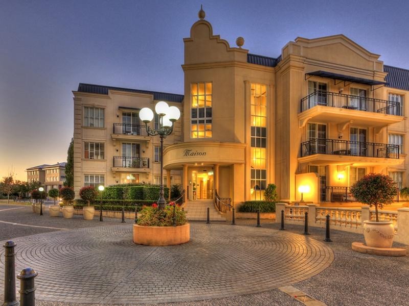 3030 The Boulevard, Carrara QLD 4211