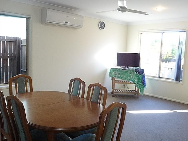11 Oakmont Ave, Oxley QLD 4075