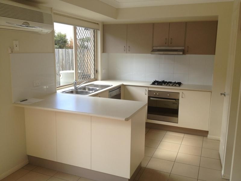 30 Johnston Street, Carina QLD 4152