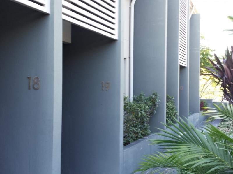 45 Bundall Rd, Surfers Paradise QLD 4217