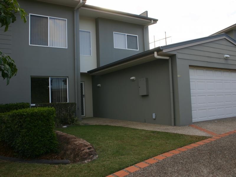 10 Sauvignon Parade, Upper Coomera QLD 4209