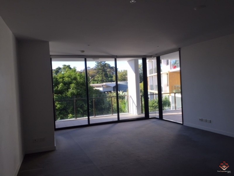 242/10 Pidgeon Close, West End QLD 4101