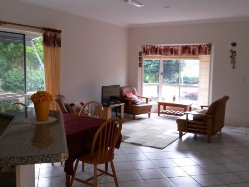 40 Lakeside Crescent, Currimundi QLD 4551