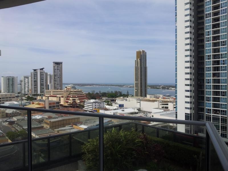 9 Lawson St, Southport QLD 4215