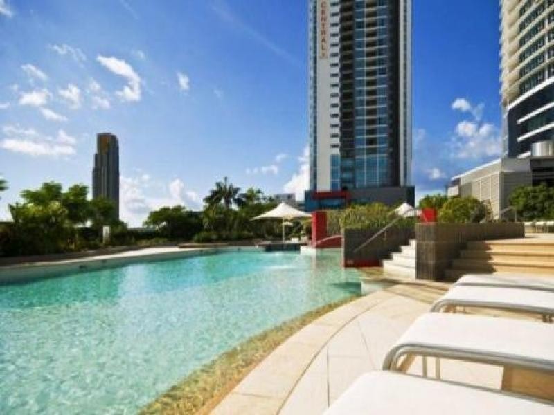 9 Lawson St, Southport QLD 4215
