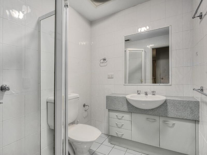 101 Bowen St, Spring Hill QLD 4000