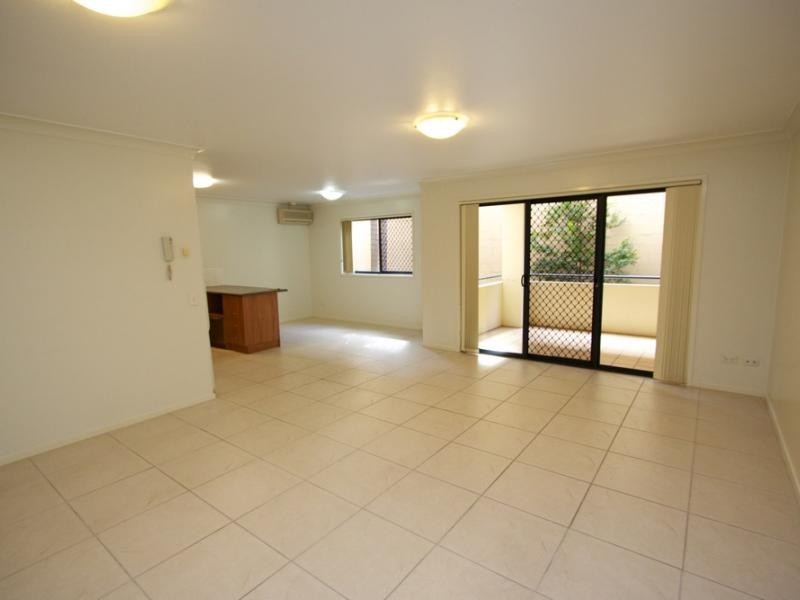 52 NEWSTEAD TERRACE, Newstead QLD 4006