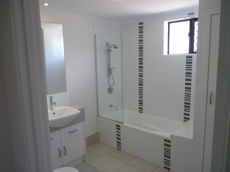 6-24 Henry Street, West End QLD 4810