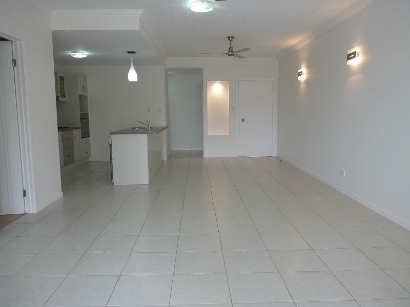 6-24 Henry Street, West End QLD 4810