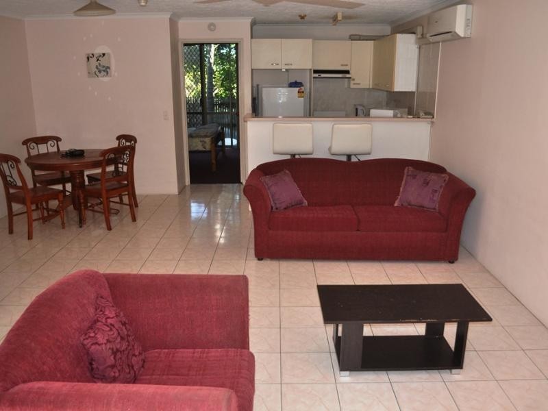 38 Enderley Ave, Surfers Paradise QLD 4217