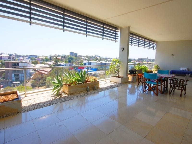 8-14 Belgrave Road, Indooroopilly QLD 4068