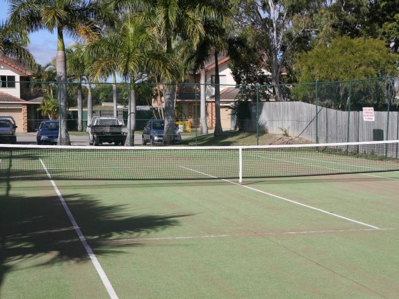 643 Pine Ridge Road, Biggera Waters QLD 4216