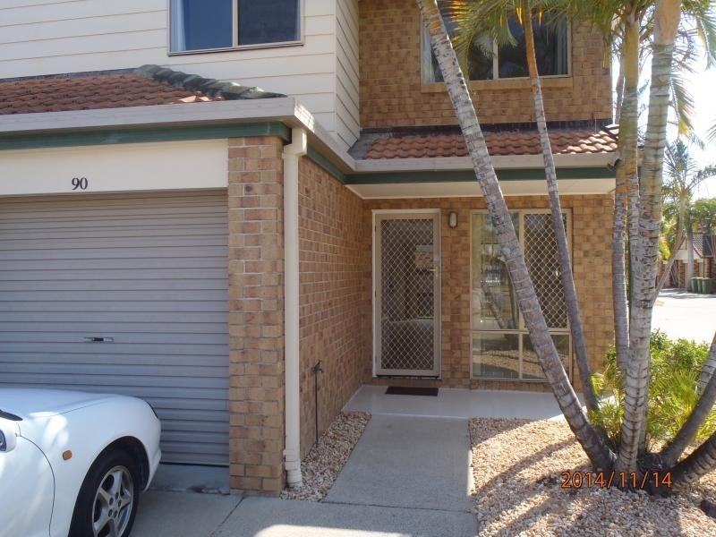 643 Pine Ridge Road, Biggera Waters QLD 4216