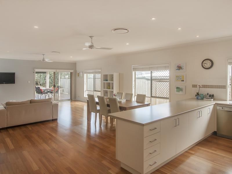 29 Stanbrough Road, Gumdale QLD 4154
