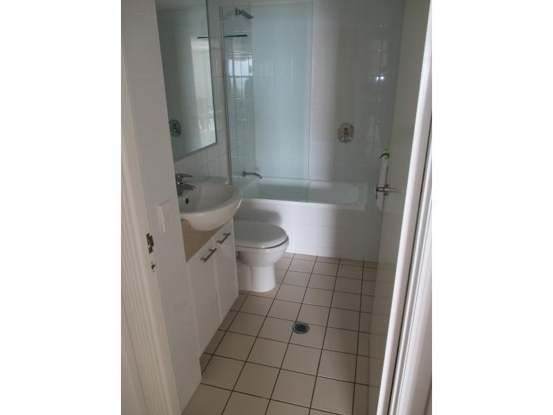 241 Esplanade, Pialba QLD 4655